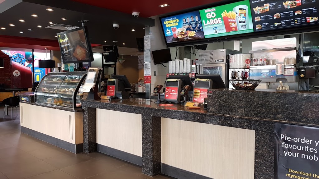 McDonalds Cairns | Bruce Hwy, Cairns City QLD 4870, Australia | Phone: (07) 4033 1311