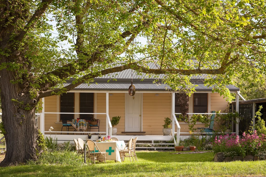 Flophouse - Bird House | Boutique Accommodation | lodging | 20 Argyle Ln, Kyneton VIC 3444, Australia | 0438160671 OR +61 438 160 671