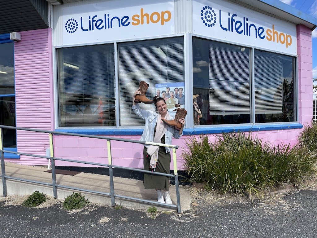 Lifeline Shop Glen Innes |  | 139 Lambeth St, Glen Innes NSW 2370, Australia | 0256431206 OR +61 2 5643 1206