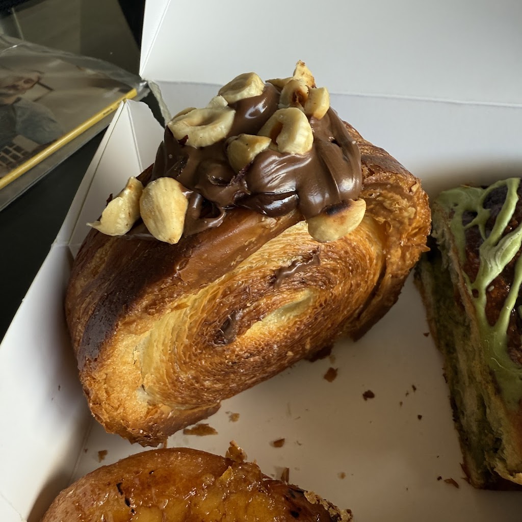 Charlie Bakery Groevdale | 3/122 Burdoo Dr, Grovedale VIC 3216, Australia | Phone: 0432 313 544