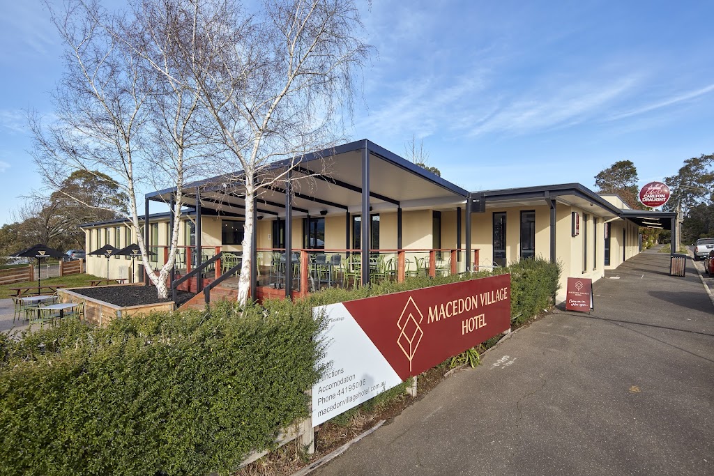 Macedon Village Hotel | 33 Smith St, Macedon VIC 3440, Australia | Phone: (03) 4419 5006