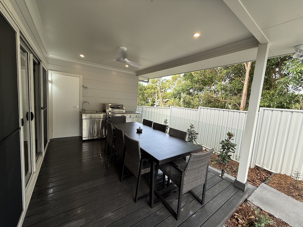 MAYFAIR HOMES QLD | 49 Camena St, Macleay Island QLD 4184, Australia | Phone: 0402 575 383