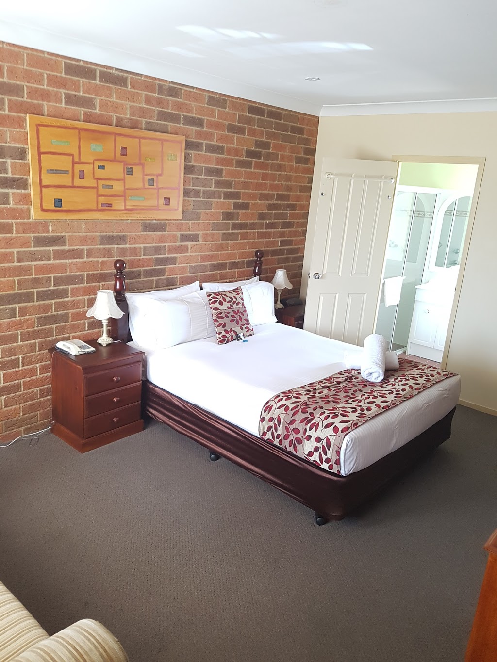 Aussie Rest Motel | lodging | 43 Shedden St, Cessnock NSW 2325, Australia | 0249914197 OR +61 2 4991 4197