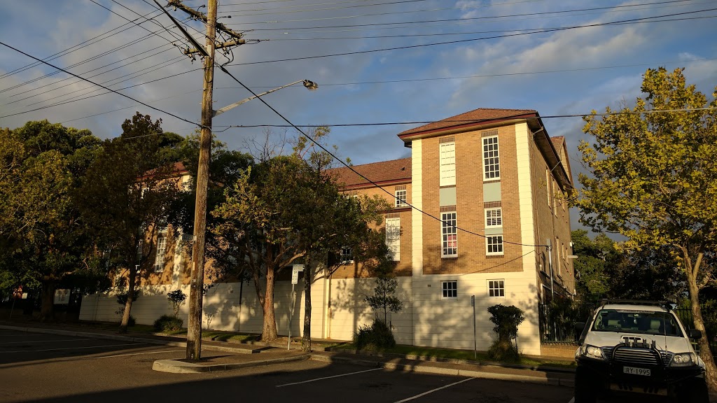 Sutherland Public School | school | 38/54 Eton St, Sutherland NSW 2232, Australia | 0295212478 OR +61 2 9521 2478