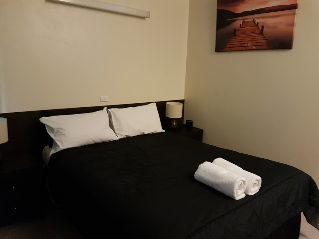 Tarcutta Halfway Motor Inn | Sydney Street, Tarcutta NSW 2652, Australia | Phone: (02) 6928 7294