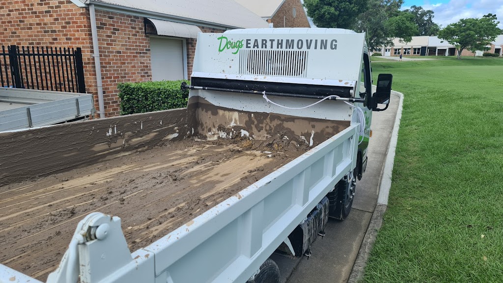 Dougs Earthmoving | 20 Haswell Ct, Raceview QLD 4305, Australia | Phone: 0420 424 108