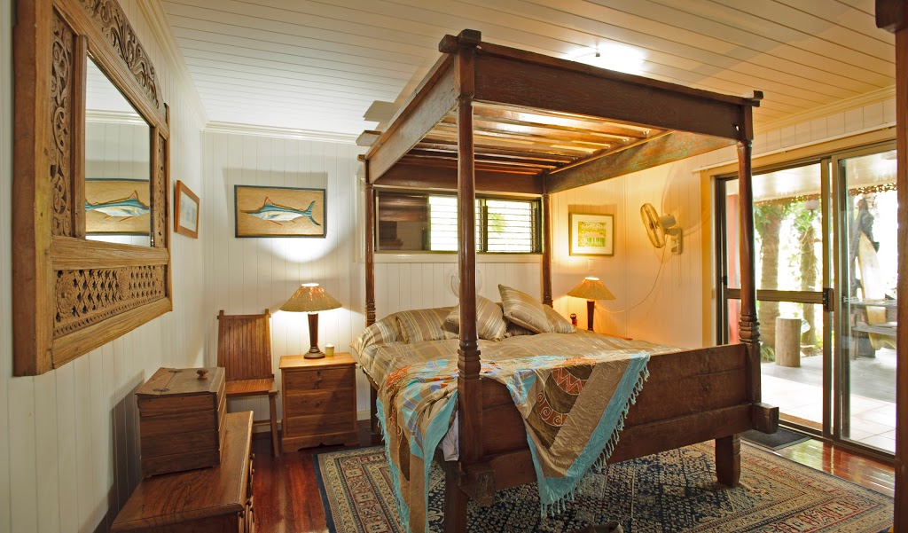Moreton Island Accommodation Bali House | 65 The Strand, Bulwer QLD 4025, Australia | Phone: 0422 556 600