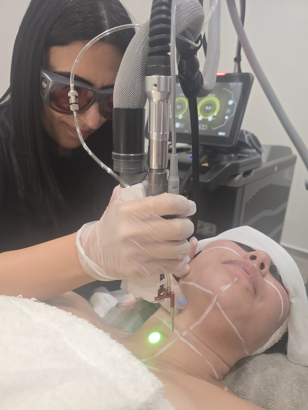 Lumina Laser & Rejuvenation | 40 Bowman St, Richmond NSW 2753, Australia | Phone: 0461 293 621