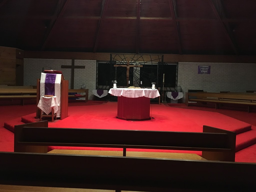St Marys Catholic Church |  | 1 Gellibrand St, Colac VIC 3250, Australia | 0352312177 OR +61 3 5231 2177