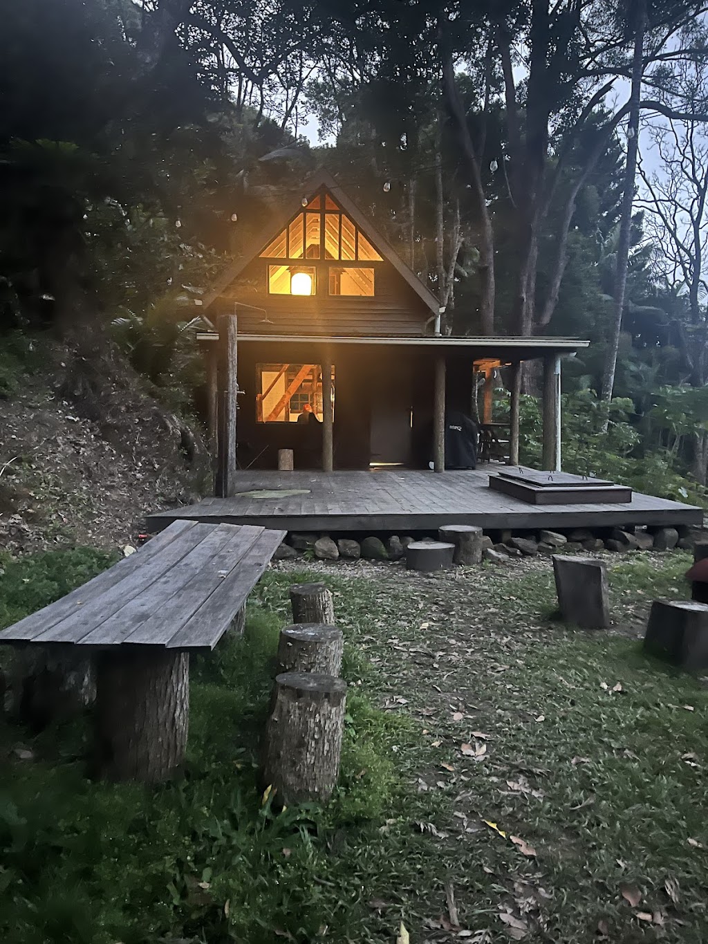 Koru Sabi Lodge | 184 Ophir Glen Rd, Upper Burringbar NSW 2483, Australia | Phone: 0404 042 793