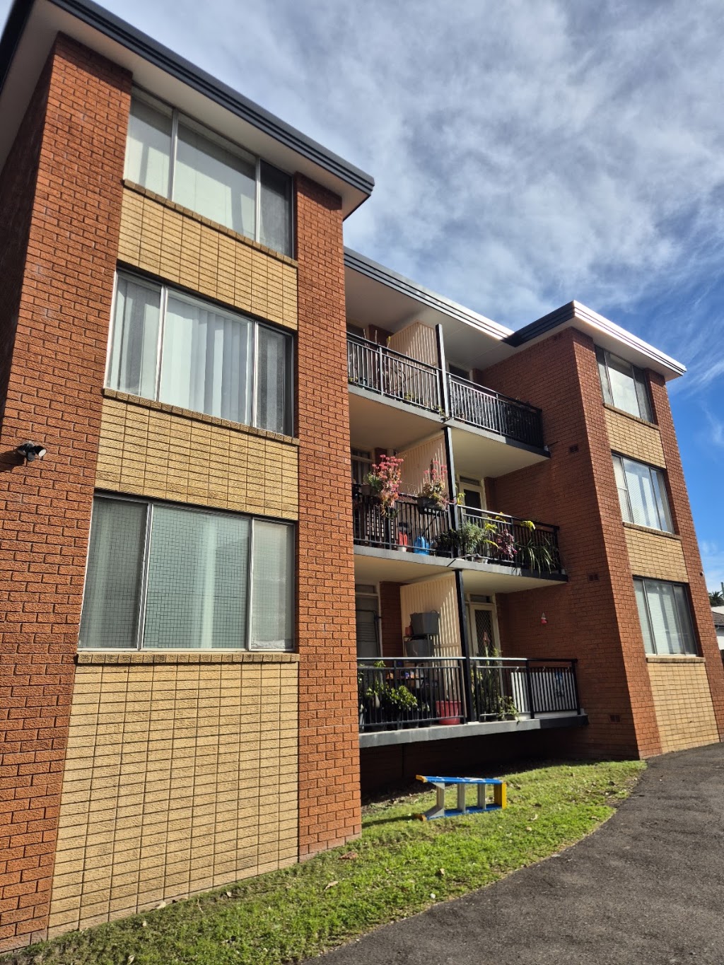 Focus Painting Contractors Pty Ltd | Unit 101/13 Weyland St, Punchbowl NSW 2196, Australia | Phone: 0404 988 458