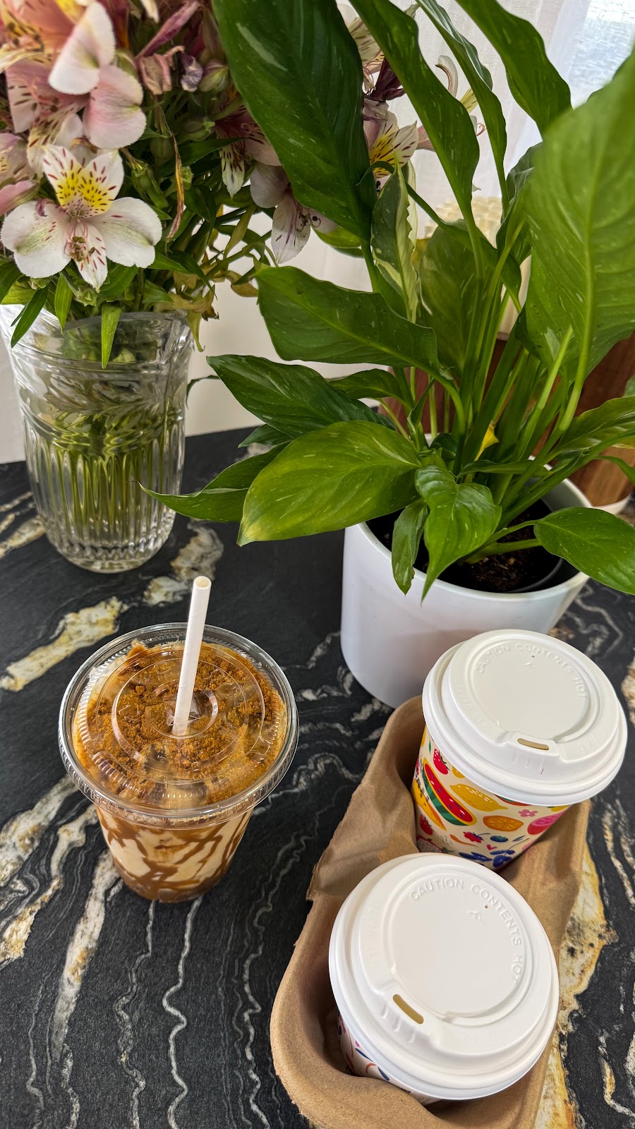 Shamrock Cafe Greenethorpe | 2 Collon St, Greenethorpe NSW 2809, Australia | Phone: 0401 931 606