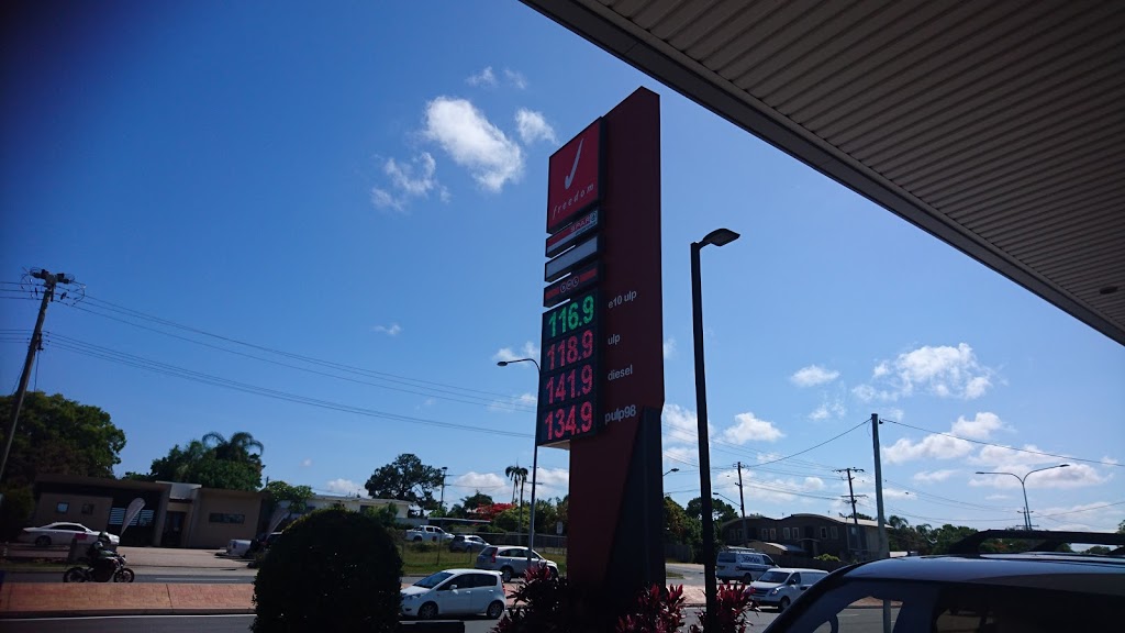 Freedom Fuels | gas station | Smith St Motorway, Southport QLD 4215, Australia | 0755313288 OR +61 7 5531 3288