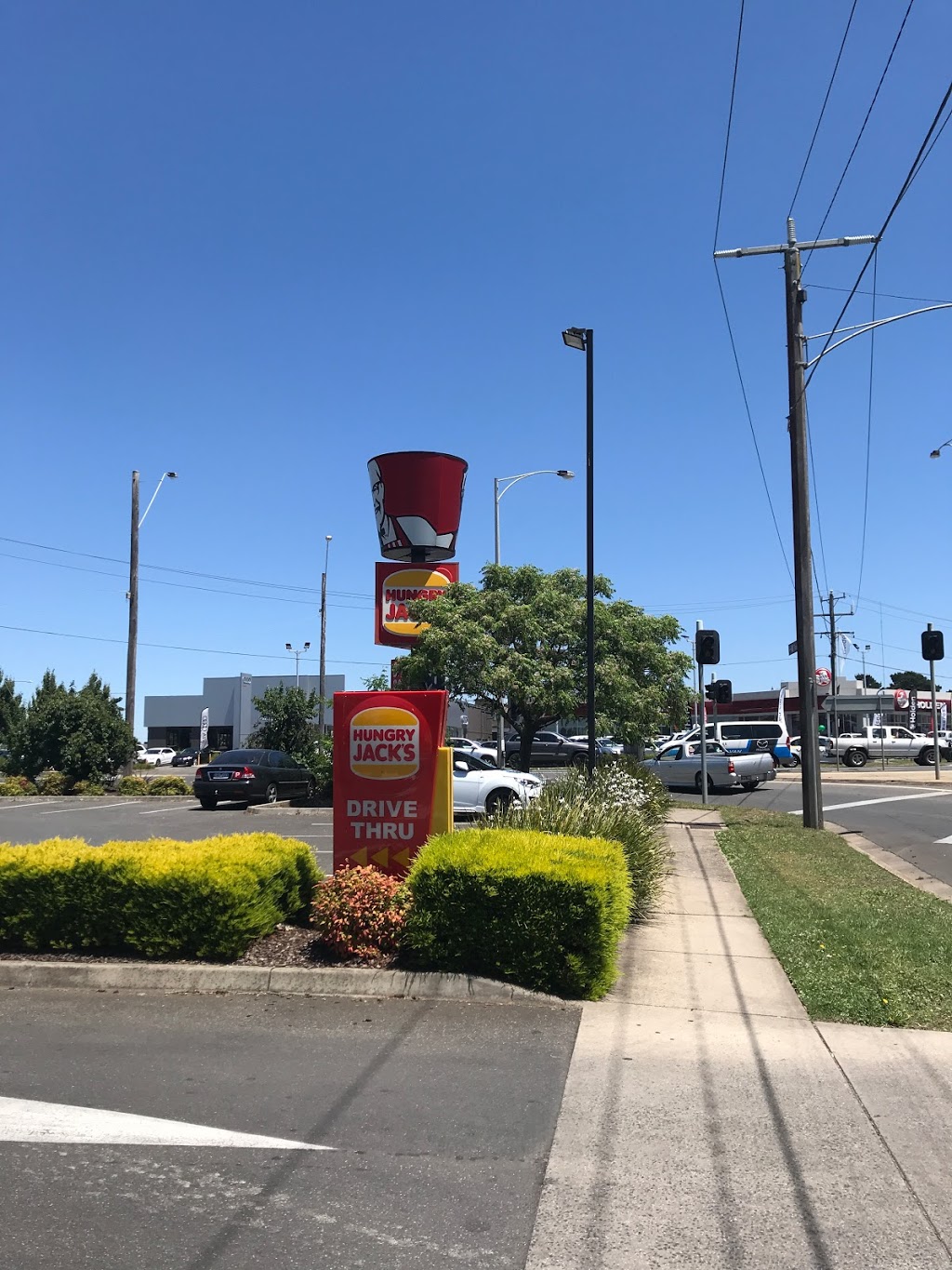 KFC Wendouree | 1335 Howitt Street, Wendouree VIC 3355, Australia | Phone: (03) 5338 1096