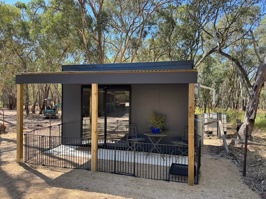 Fee Fee & Co - Dog Grooming Services | 300 Warby Range Rd, Glenrowan VIC 3675, Australia | Phone: 0498 584 810