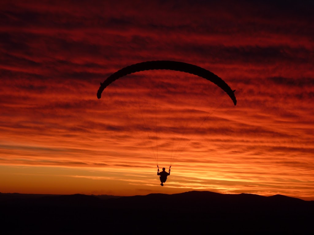 Manilla Paragliding | university | The Mountain, 1106 Wimborne Rd, Manilla NSW 2346, Australia | 0267856545 OR +61 2 6785 6545