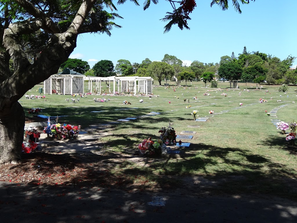 Redcliffe Cemetery | cemetery | 267 Macdonnell Rd, Redcliffe QLD 4019, Australia | 0732050555 OR +61 7 3205 0555