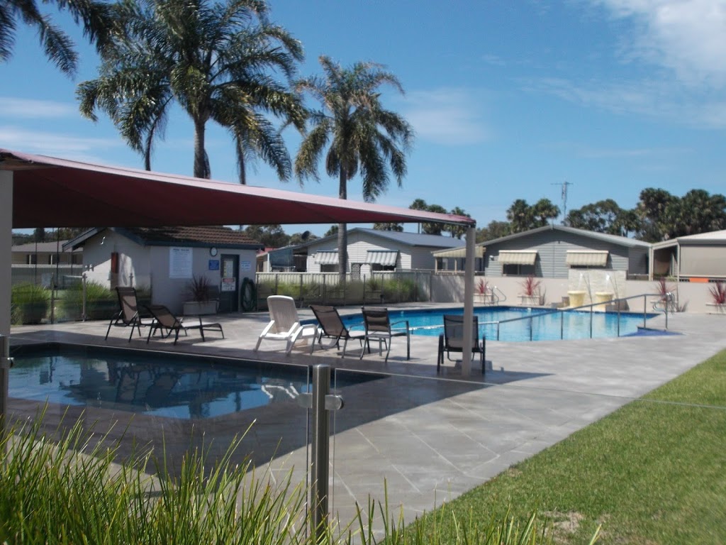 Crystal Waters Estate - Over 50s Lifestyle Village | 133 South St, Tuncurry NSW 2428, Australia | Phone: (02) 6554 8522