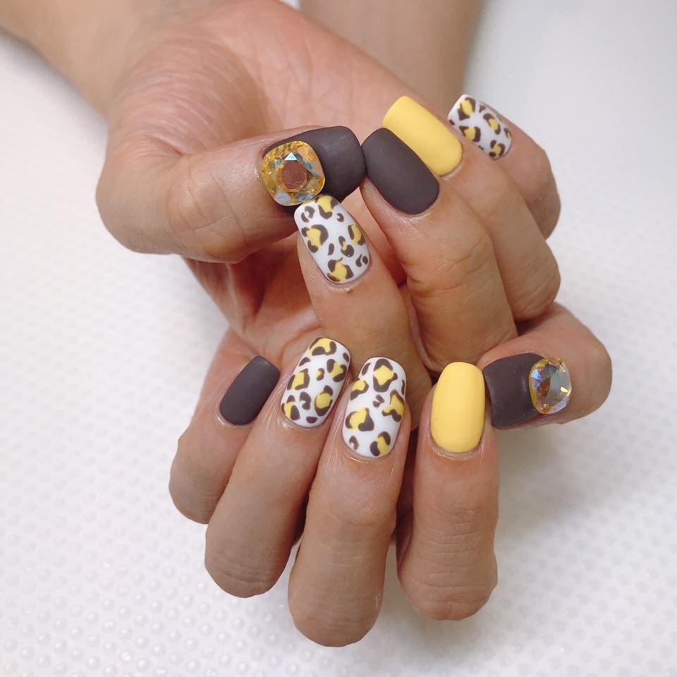 Mi nails (premium Nail Bar) | store | 6/48 Macrossan St, Port Douglas QLD 4877, Australia | 0448367136 OR +61 448 367 136