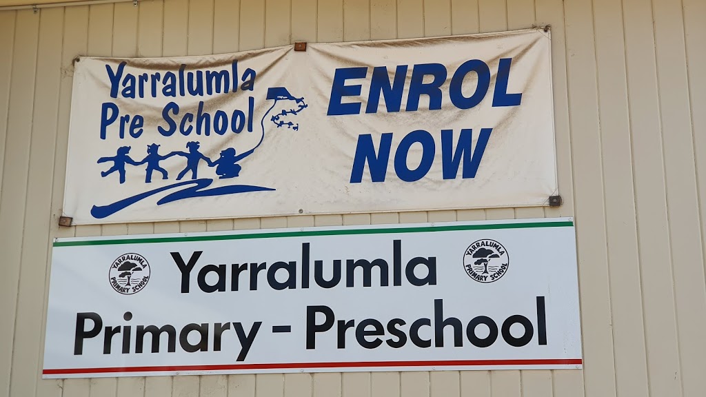 Yarralumla Primary School | school | 24 Loftus St, Yarralumla ACT 2600, Australia | 0261423250 OR +61 2 6142 3250