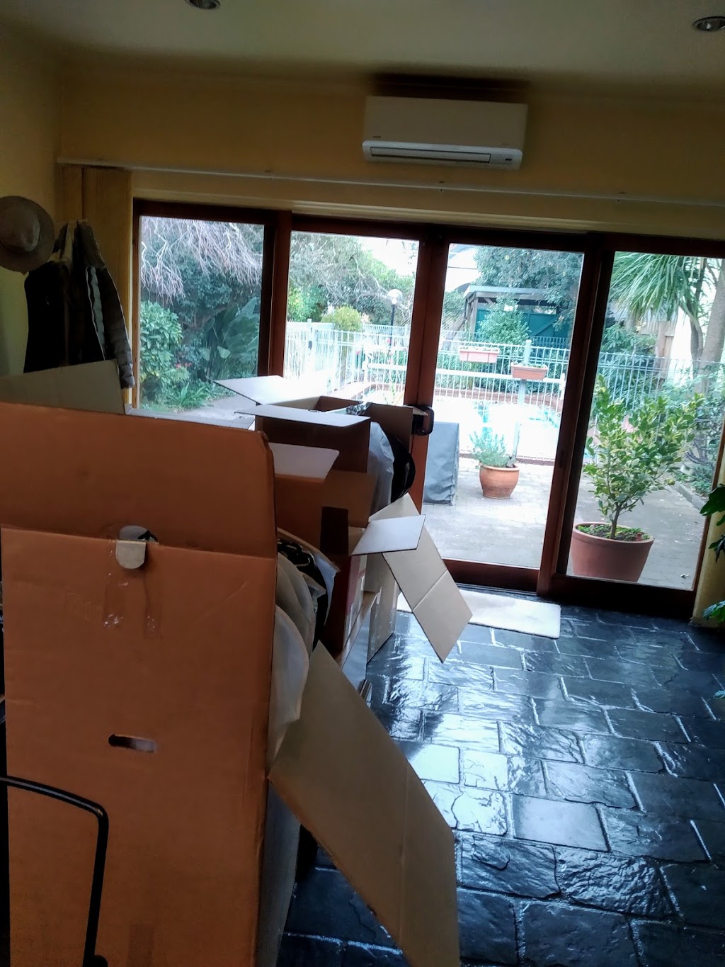 Rose Removals | 85 Springvale Rd, Springvale VIC 3171, Australia | Phone: 0421 797 266