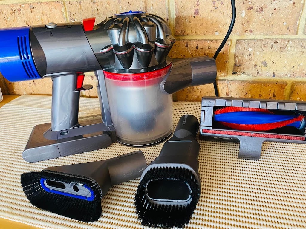 The Vacuum Cleaning Queen | 8 Taranto Walk, Secret Harbour WA 6173, Australia | Phone: 0452 198 301