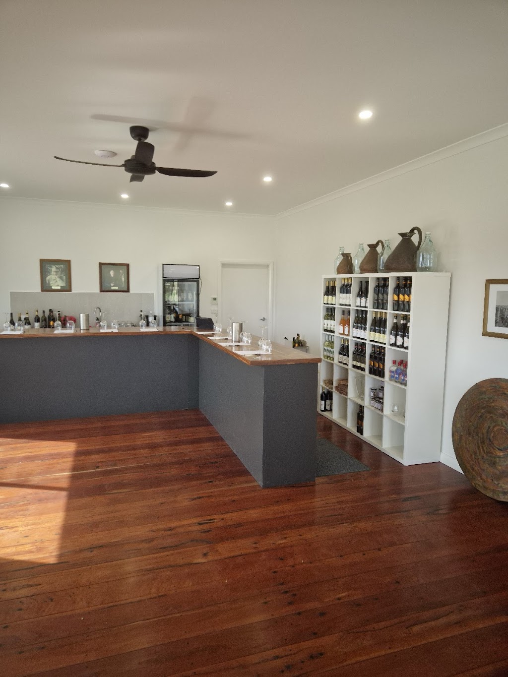 Dinah Wines | 199 Distillery Rd, Wahgunyah VIC 3687, Australia | Phone: (02) 6009 0213