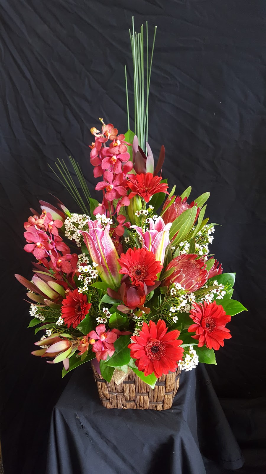 Bloomz on Central | florist | 65 Central Ave, Oak Flats NSW 2529, Australia | 0242577722 OR +61 2 4257 7722