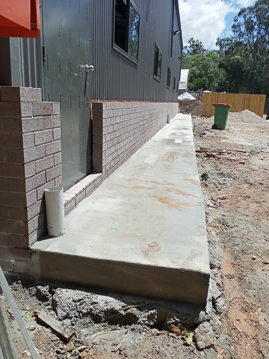 Summers licenced Bricklayer Blocklayer | general contractor | 3 Kings Rd, Russell Island QLD 4184, Australia | 0423938292 OR +61 423 938 292