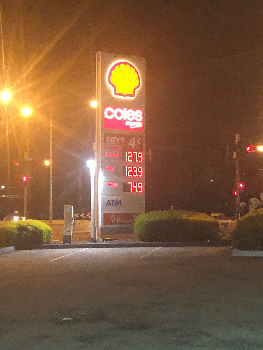 Shell Coles Express Ringwood East | gas station | 521 Maroondah Hwy &, Oban Rd, Ringwood East VIC 3135, Australia | 0390751078 OR +61 3 9075 1078