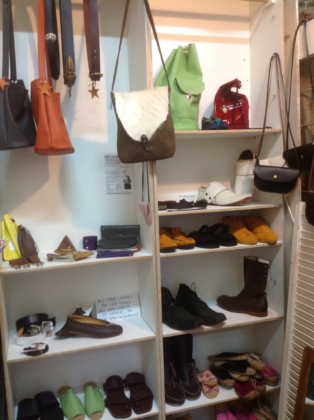 Bangalow shoemaking | 26 Bugam Pl, Bangalow Industrial Estate NSW 2479, Australia | Phone: 0403 721 840