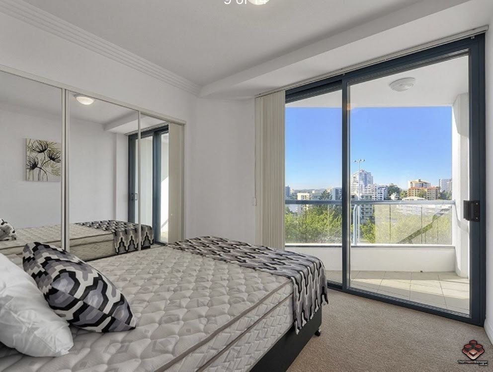 Bridgeport Apartments | 321 Main St, Kangaroo Point QLD 4169, Australia | Phone: (07) 3891 9320