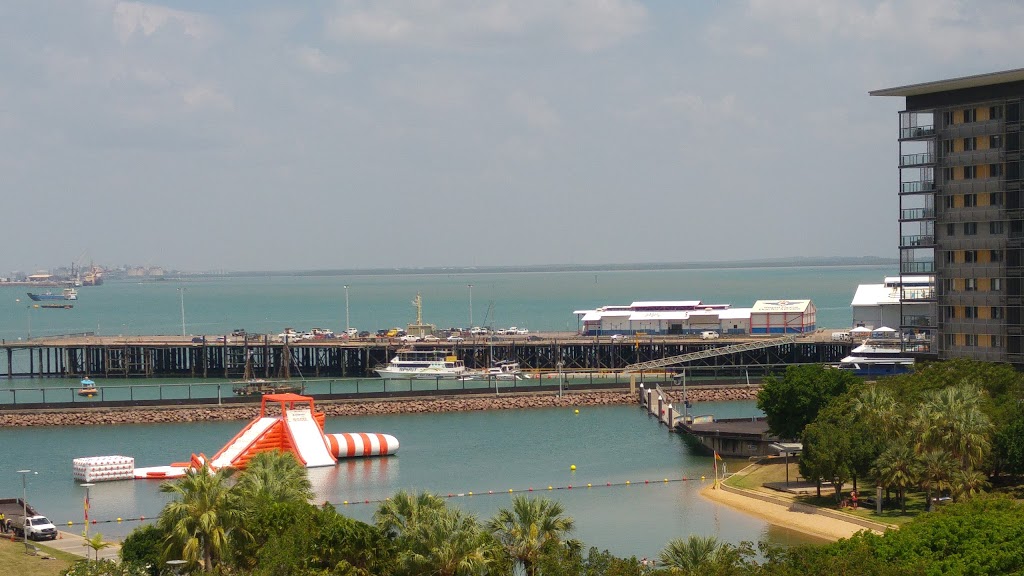 Wharf Escape Holiday Apartments | real estate agency | 231/19 Kitchener Dr, Darwin City NT 0800, Australia | 0407075004 OR +61 407 075 004