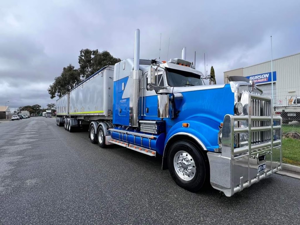 JET Trucking pty ltd | 5 McLean Rd, Monarto South SA 5254, Australia | Phone: 0466 554 917