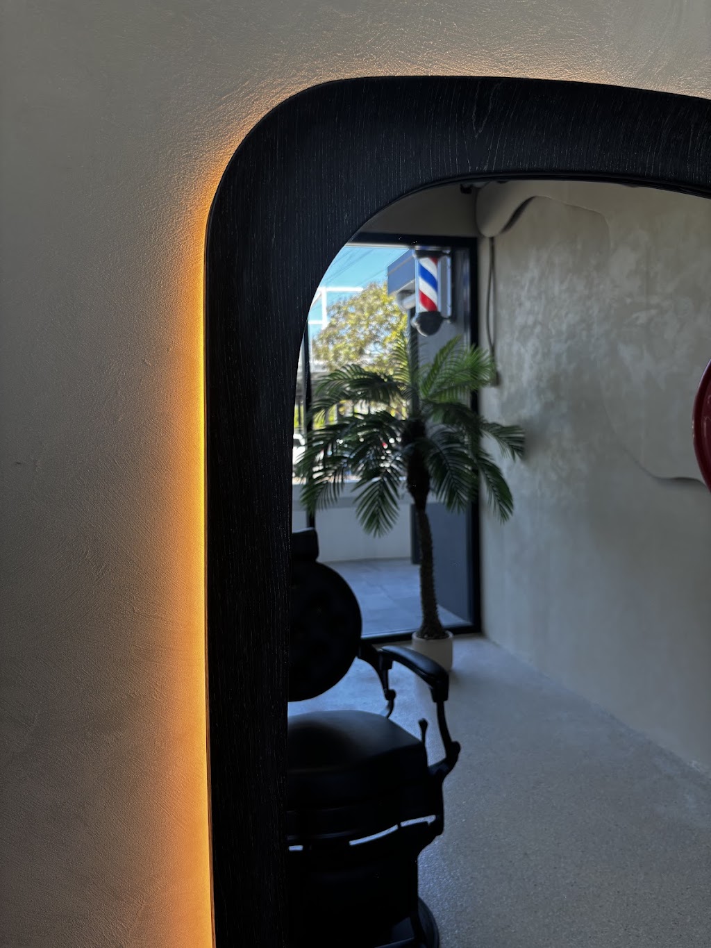 The Black Palm Studio - Barber | 1/3 Centreline Pl, Robina QLD 4226, Australia | Phone: 0403 770 768