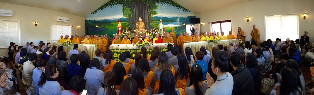 Chùa Huệ Quang | place of worship | 10 Service St, Sunshine VIC 3020, Australia | 0399947173 OR +61 3 9994 7173