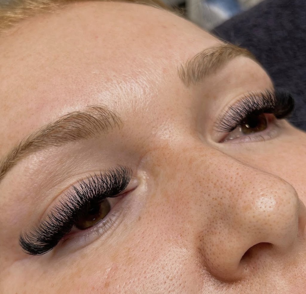 Lashed by Charli | 1 Ibis Ct, Caboolture QLD 4510, Australia | Phone: 0433 767 016