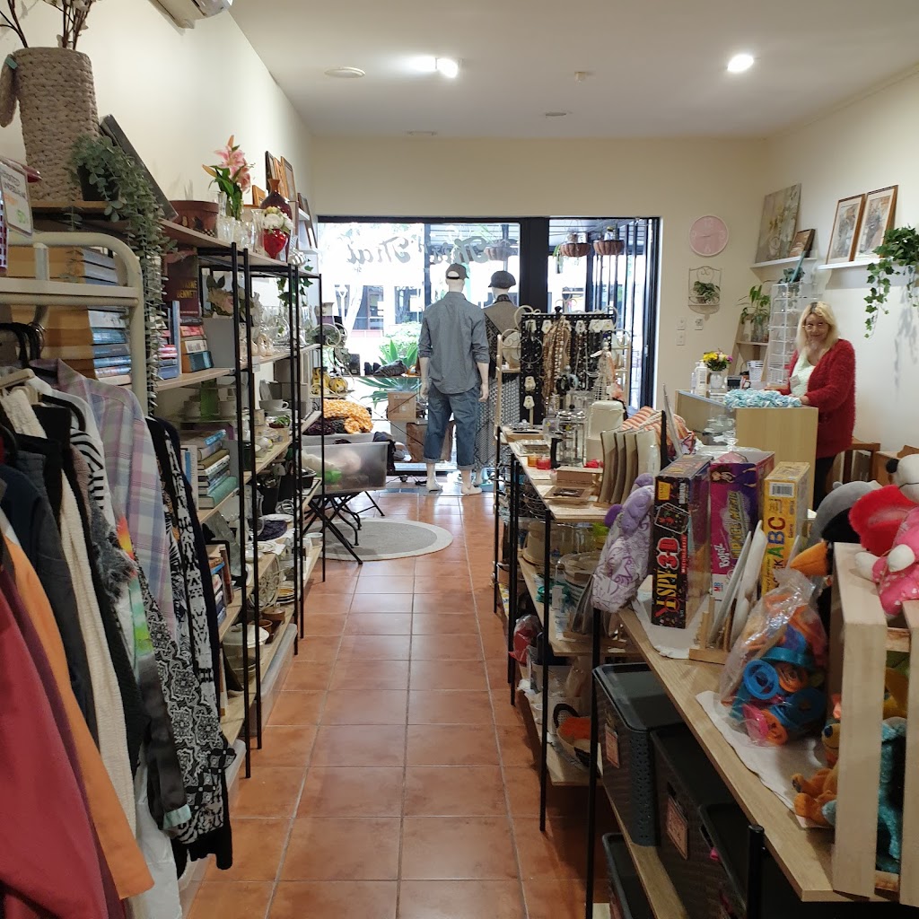 This N That Thrift Shop | Shop 2/1420 Logan Rd, Mount Gravatt East QLD 4122, Australia | Phone: (07) 3343 4788