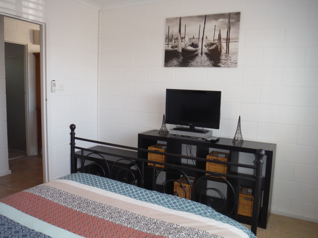 Baccarat - Self Contained Holiday Rental Unit | 1/7 Cameron St, Port Vincent SA 5581, Australia | Phone: (08) 8832 2623