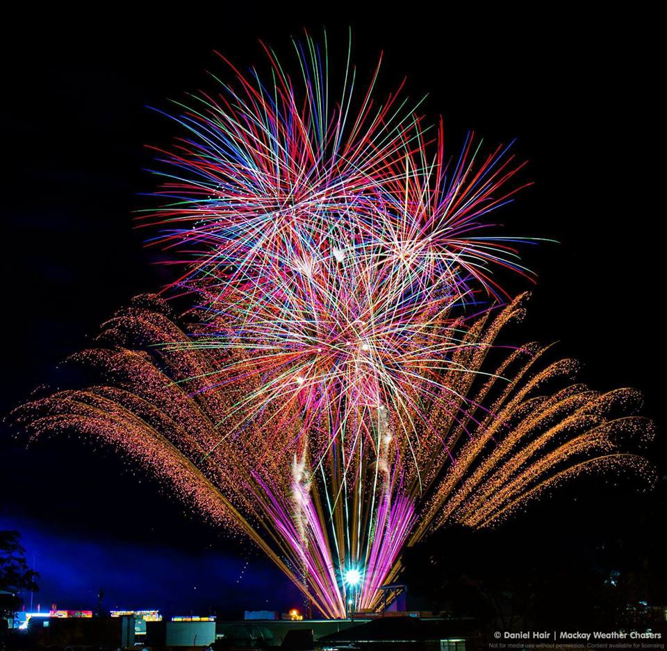 Mr Fireworks International PTY LTD | 174 Fischer Rd, Carbrook QLD 4130, Australia | Phone: (07) 3829 0143