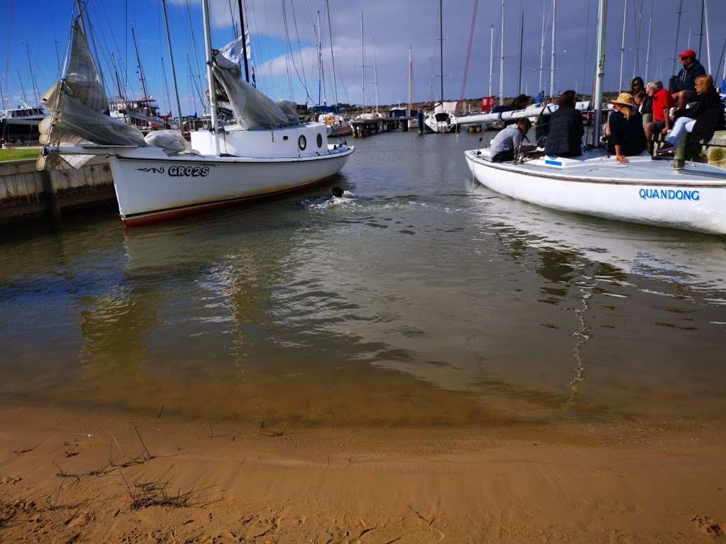 Goolwa Regatta Yacht Club |  | Barrage Rd, Goolwa South SA 5214, Australia | 0885552617 OR +61 8 8555 2617