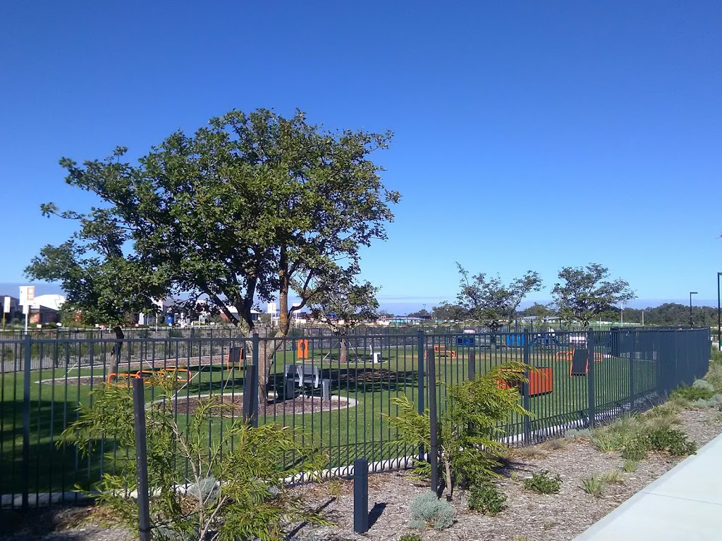 Sienna Wood Dog Park | park | Hilbert WA 6112, Australia