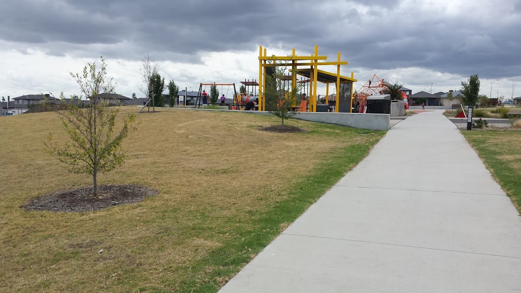 Trueman Reserve Playground | park | Bradman Drive & Trueman street, Cranbourne West VIC 3977, Australia