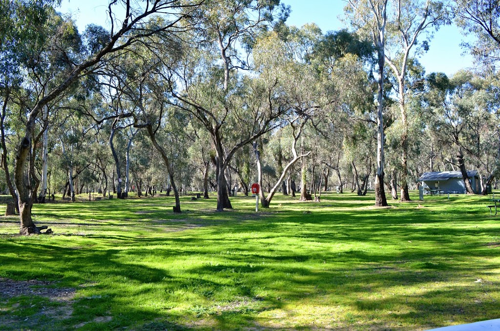 FOURPOST Caravan & Camping | campground | 567 Greaves Rd, Deniliquin NSW 2710, Australia | 0410548334 OR +61 410 548 334
