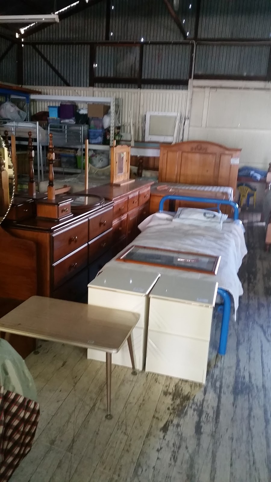 Laidley Secondhand Shop | store | 10 William St, Laidley QLD 4341, Australia | 0401911533 OR +61 401 911 533