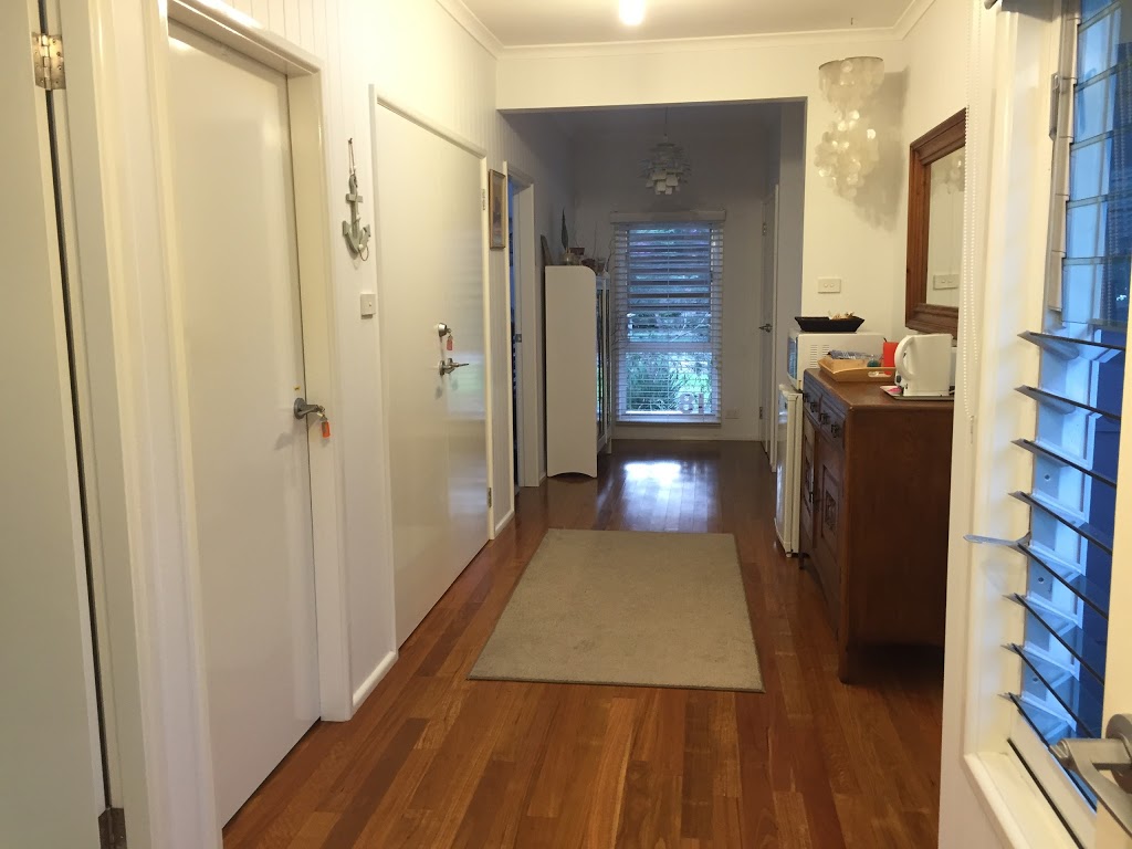 Red Door B and B | lodging | 18 Thompson St, Bundeena NSW 2230, Australia