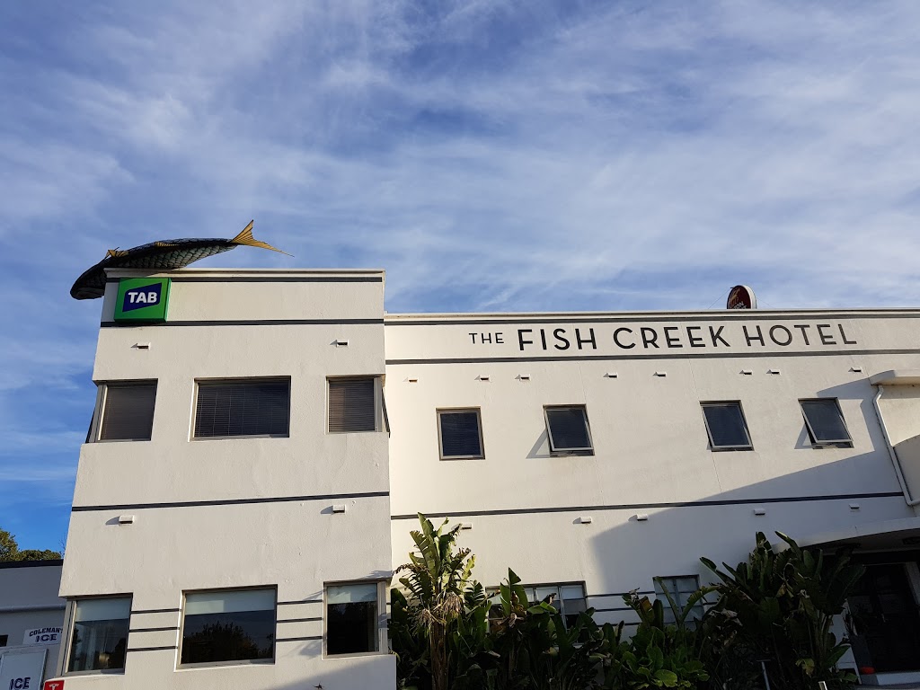 Fish Creek Hotel | restaurant | 1 Old Waratah Rd, Fish Creek VIC 3959, Australia | 0356832404 OR +61 3 5683 2404