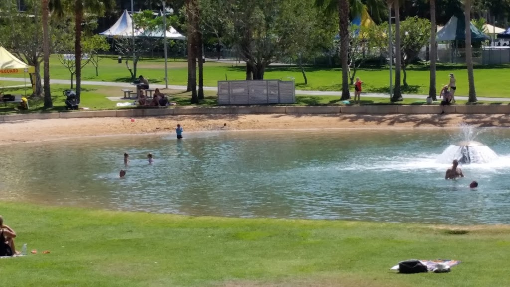 Big Buoy Water Park | amusement park | Darwin Waterfont Precinct Recreational Lagoon, Kitchener Dr, Darwin City NT 0800, Australia | 0421186974 OR +61 421 186 974