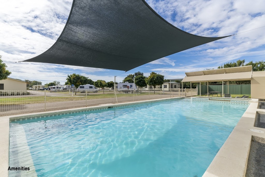 Benalla Tourist Park & Motel | campground | 105 Sydney Rd, Benalla VIC 3672, Australia | 0357623434 OR +61 3 5762 3434