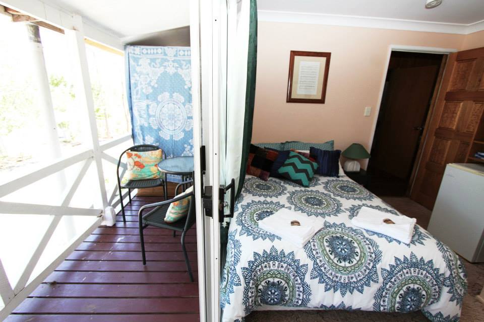 Yellow Rose Guesthouse Texas Qld | 27 Moore St, Texas QLD 4385, Australia | Phone: (07) 4653 1592